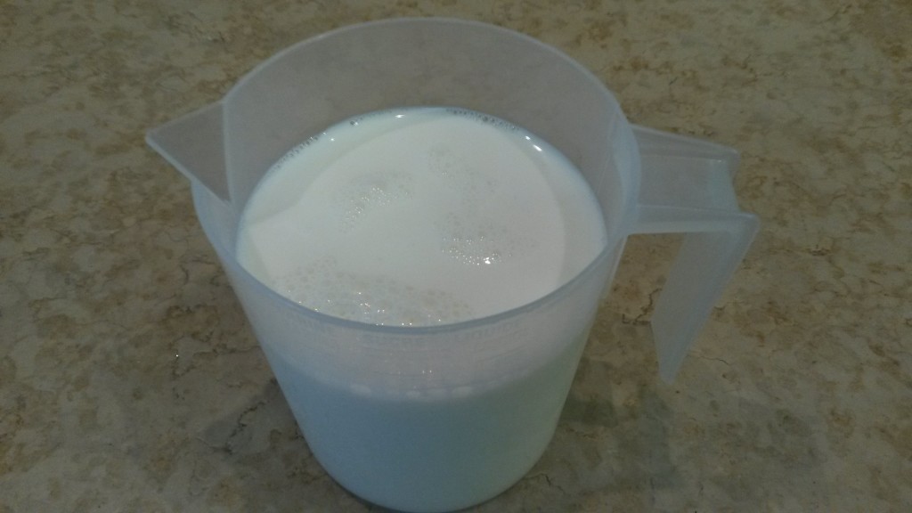 latte intero fresco